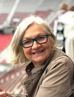 Karin Tschavgova - Architektin und Architekturjournalistin