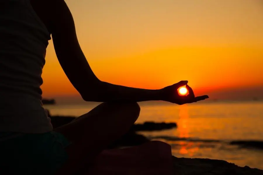 Hormon-Yoga Teacher Training 2025 (Hybrid-Ausbildung)