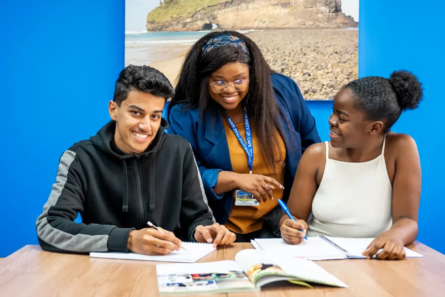 Intensive English - General English or Business English 30 Lessons per Week (1 to 52 weeks)