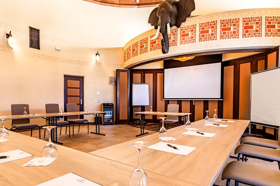 Lodge Afrika U-Form (1)