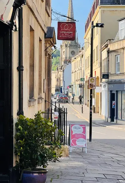 english_language_school_bath_547x800