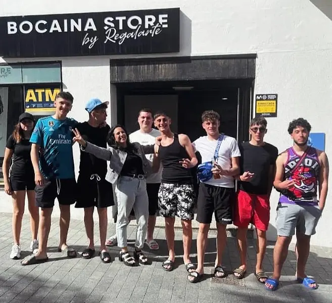 Spanischkurs auf Fuerteventura (5 oder 10 Tage). Niveau A2. Mit optionalen Aktivitäten: Surfen, Skaten, Wing Foil, Kite surf  