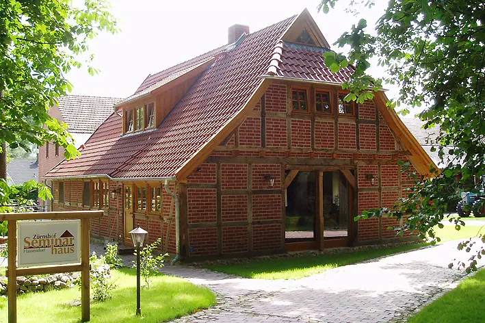 Mit Yoga und Achtsamkeit in der Natur zu mehr Zufriedenheit und Resillienz im ( Arbeits-) Alltag