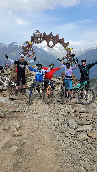 7b358c80-8f19-44fc-aae6-bdfe1ca1cf4c (2)