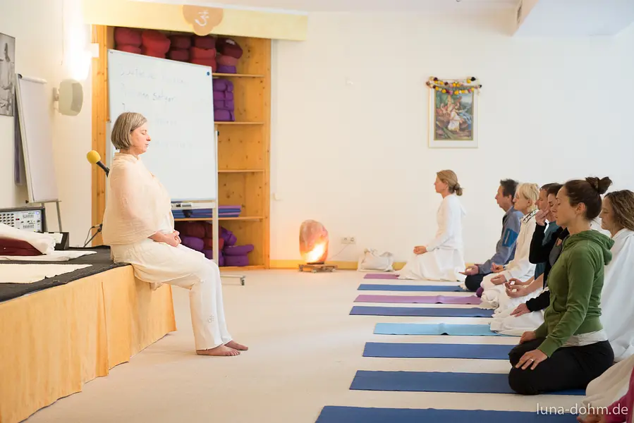 Meditationskursleiter-Ausbildung Kompakt Teil 1+2 - in Bad Meinberg