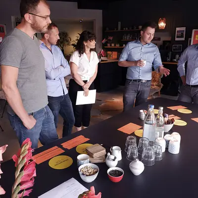 Mastering Business - International Meetings - The Power of Change - Successful Deals