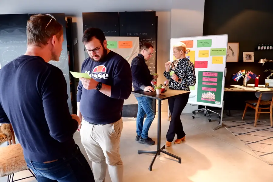 Mastering English Correspondence - Online Meetings, by Email and on the Phone Mastering English Correspondence - Online Meetings, by Email and on the Phone