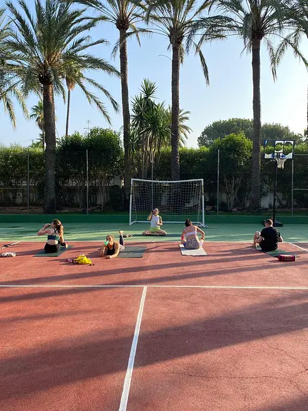 Yoga-Gesundheitswoche bei Valencia, Spanien: Körperlich & mental auftanken