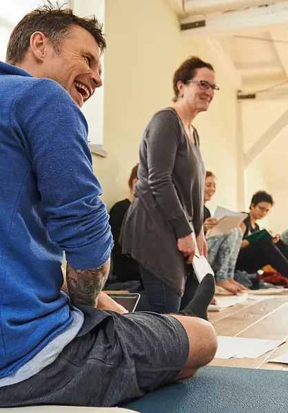 Yoga und Ernährung - 5 Schritte zu mehr Zufriedenheit und Resilienz im (Arbeits-) Alltag