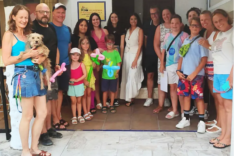 Spanisch-Superintensivkurs mit Kinderbetreuung für Alleinerziehende und Eltern in den Sommerferien 2026