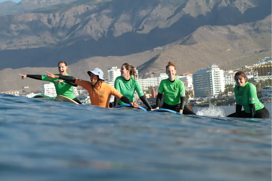 Surfen & Yoga für mehr Resilienz im Beruf auf Teneriffa