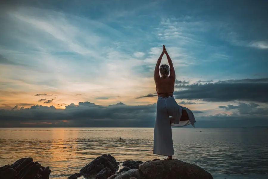 Grüne Oase – Stressprävention und mehr Stärke für Körper und Psyche im herausfordernden (Berufs-)Alltag mit Achtsamkeit in der Natur und Yoga in Dänemark
