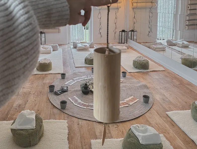 Restorative Yoga Teacher Training - 50 h Yoga Alliance (Hamburg, ohne Unterkunft)