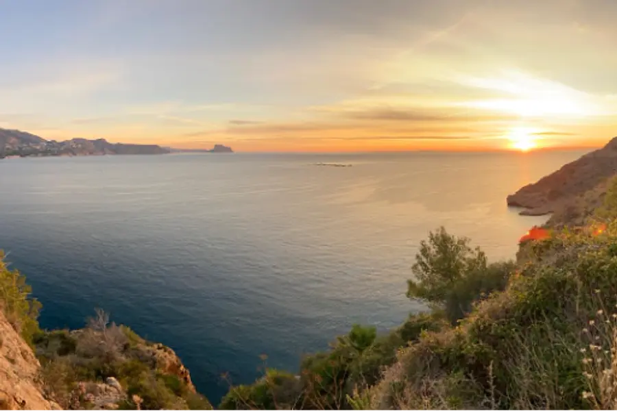 Basische Detox-Woche & Stärkung der Talente dank Zahlenpsychologie in der Arbeitswelt an Spaniens Küste 