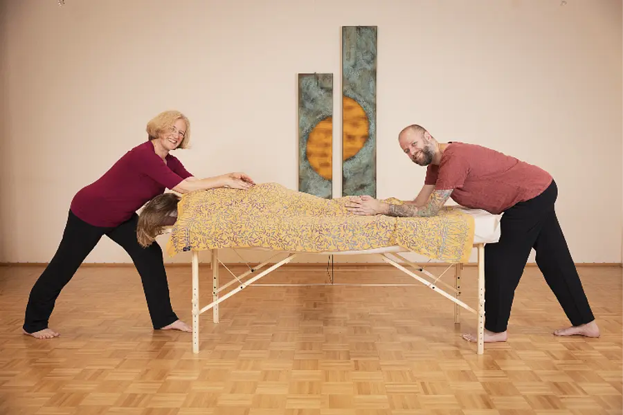 Hawaiianische Massage 'Lomi Lomi Nui' - 4 Tage Weiterbildung, in Hamburg