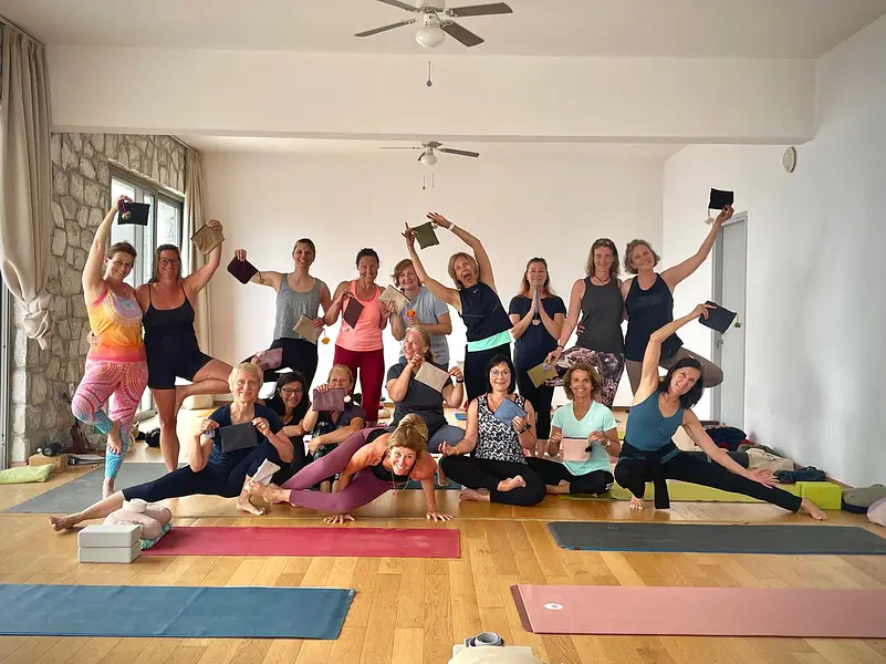 Ausgeglichen im (Berufs-) Alltag durch Yoga und Meditation- Ein anderer Umgang mit Stress