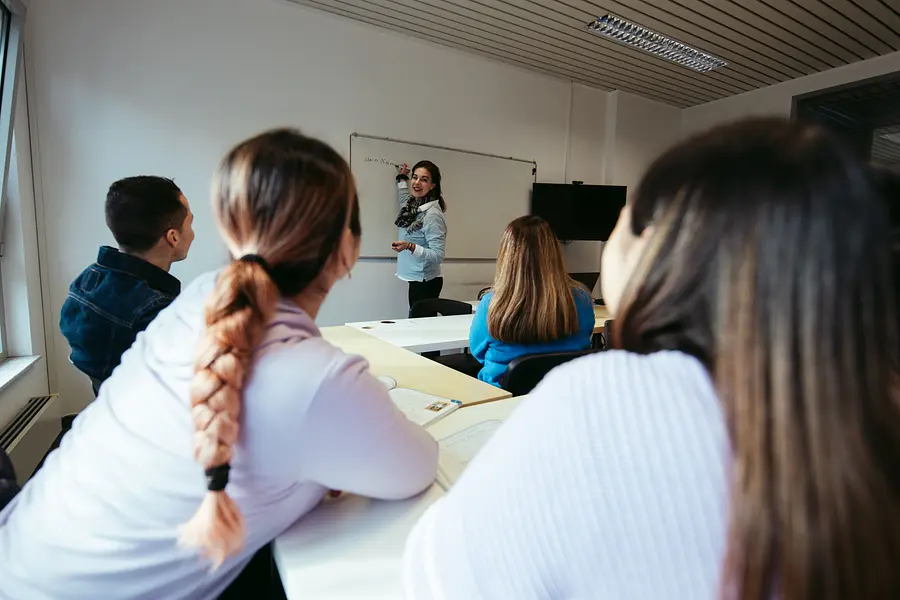 Business Englisch Intensivkurs in Düsseldorf: Sicher kommunizieren im internationalen Berufsalltag