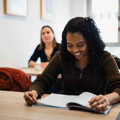 Business Englisch Intensivkurs in Düsseldorf: Sicher kommunizieren im internationalen Berufsalltag