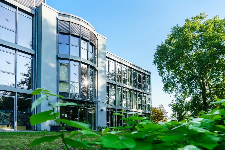 Neubau-Herrenhaus-Möckern-Seitenansicht