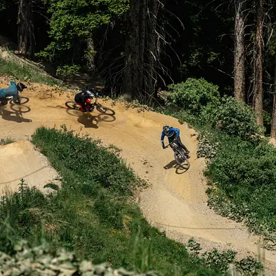 Mountainbiken in Serfaus Fiss Ladis und Teamwork im Berufsalltag stärken