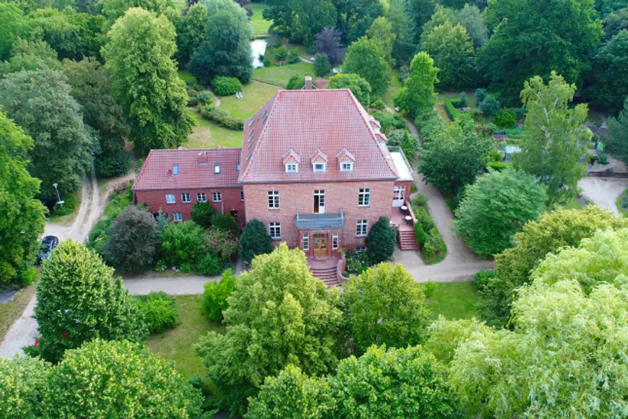 Fasten, Detox, Yoga, Wandern und Stressbewältigung in Theorie und Praxis in Gottin