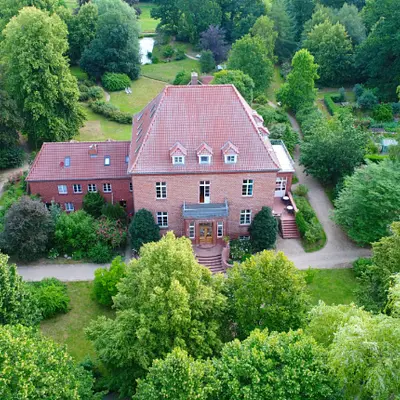 Fasten, Detox, Yoga, Wandern und Stressbewältigung in Theorie und Praxis in Gottin