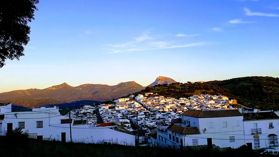 kursort-prado-del-rey-am-abend-spanischkurs-spanien-andalusien