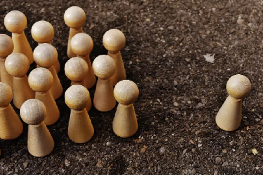 Die systemische Aufstellung: Ein lösungsorientiertes Instrument in Mediation und Beratung