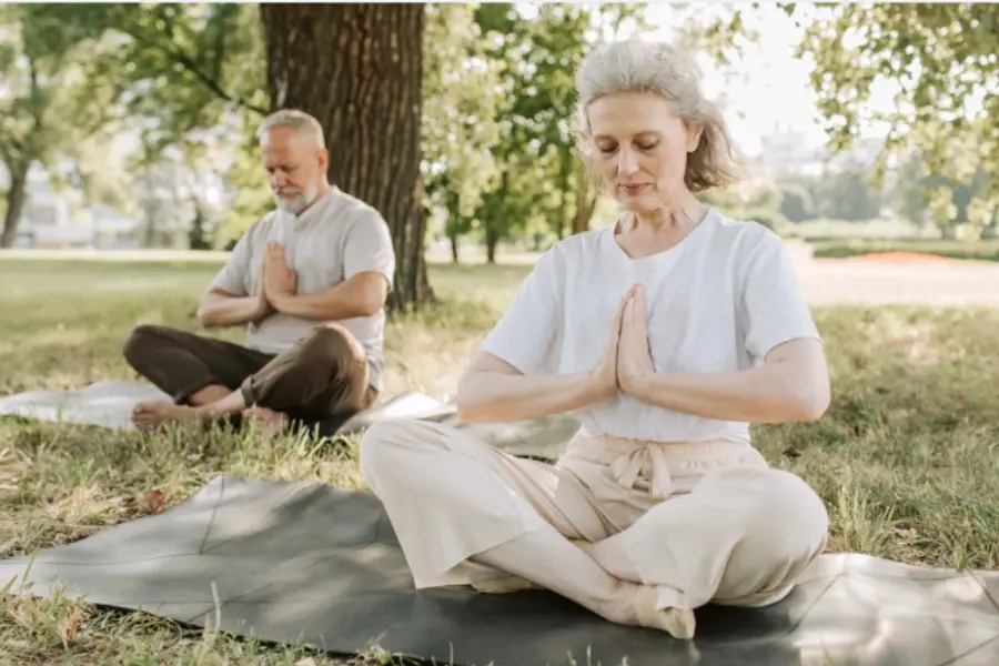 Achtsamkeit, Meditation und Stressmanagement mit sanftem Yoga