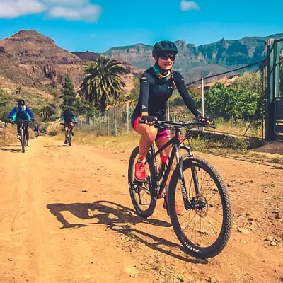 Spanisch Super-Intensivkurs (40 Lektionen Pro Woche) + Abenteuersport in Las Palmas auf Gran Canaria- 1 Woche / alle Sprachlevel