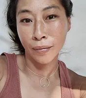 Cha-wen Kuo - Yogalehrerin, TCM Practicioner Cha-wen Kuo - Yogalehrerin, TCM Practicioner