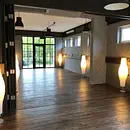 Business Yoga am Arbeitsplatz zur Reduktion von Stress, als Burnout-Prävention und zur Stärkung der Resilienz in einer schnelllebigen Zeit des Wandels Business Yoga am Arbeitsplatz zur Reduktion von Stress, als Burnout-Prävention und zur Stärkung der Resilienz in einer schnelllebigen Zeit des Wandels