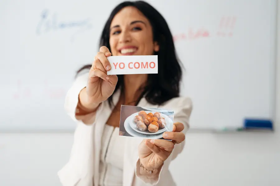 Spanischkurs auf Fuerteventura (5 oder 10 Tage).Niveau B1.  Mit optionalen Aktivitäten: Surfen, Skaten, Wing Foil, Kite surf oder Wind Surf. 